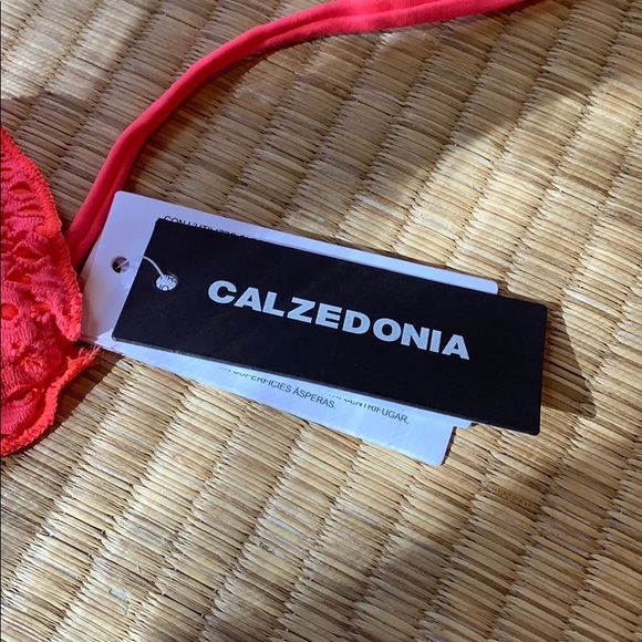 🇮🇹 NWT fluorescent 👙 top - Picture 2 of 9